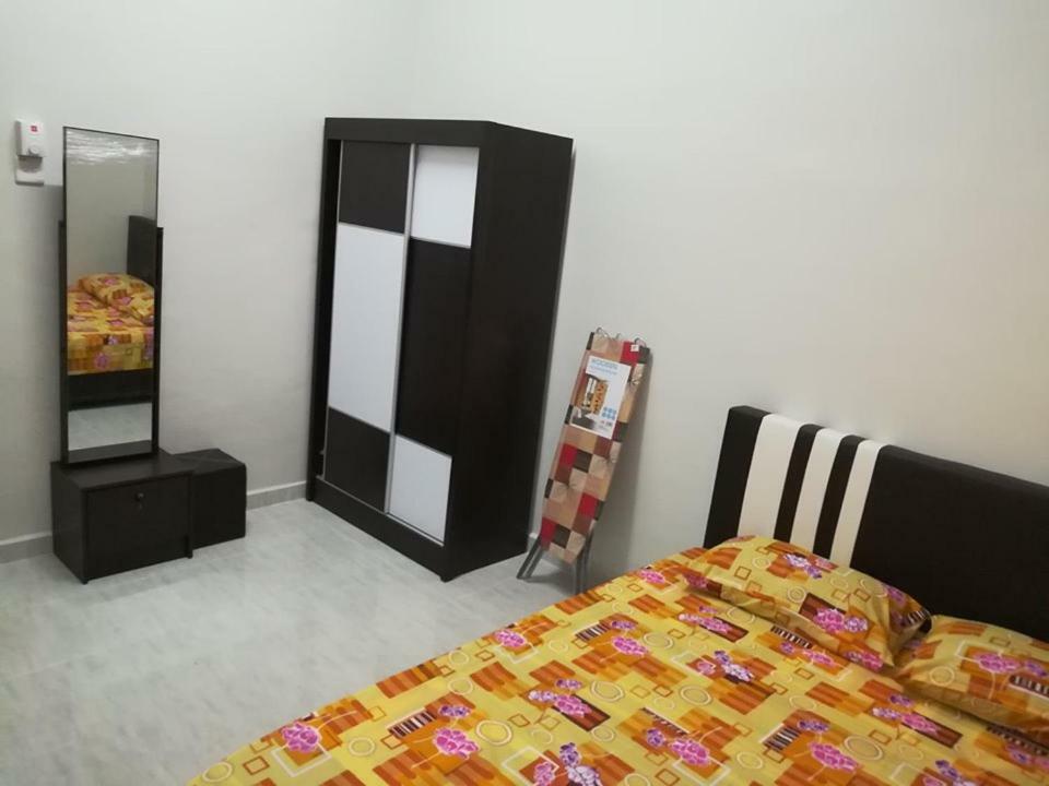 קואלה טרנגאנו Homestay Damai Yusmila מראה חיצוני תמונה