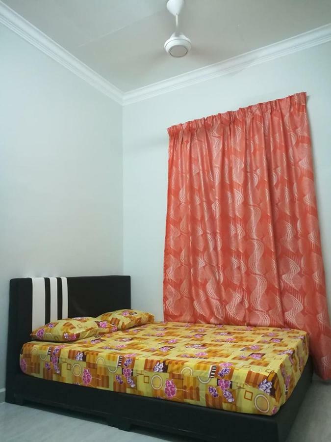 קואלה טרנגאנו Homestay Damai Yusmila מראה חיצוני תמונה