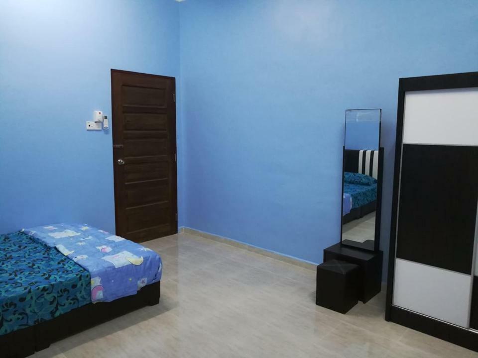 קואלה טרנגאנו Homestay Damai Yusmila מראה חיצוני תמונה
